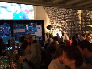 EM-Bar im Bogen 14