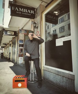 Übergabe Sammelaktion an Sergio von der Fambar 